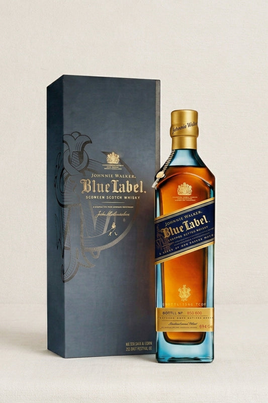 Whisky Johnnie Walker Blue Label 0.7 l + Estuche caja
