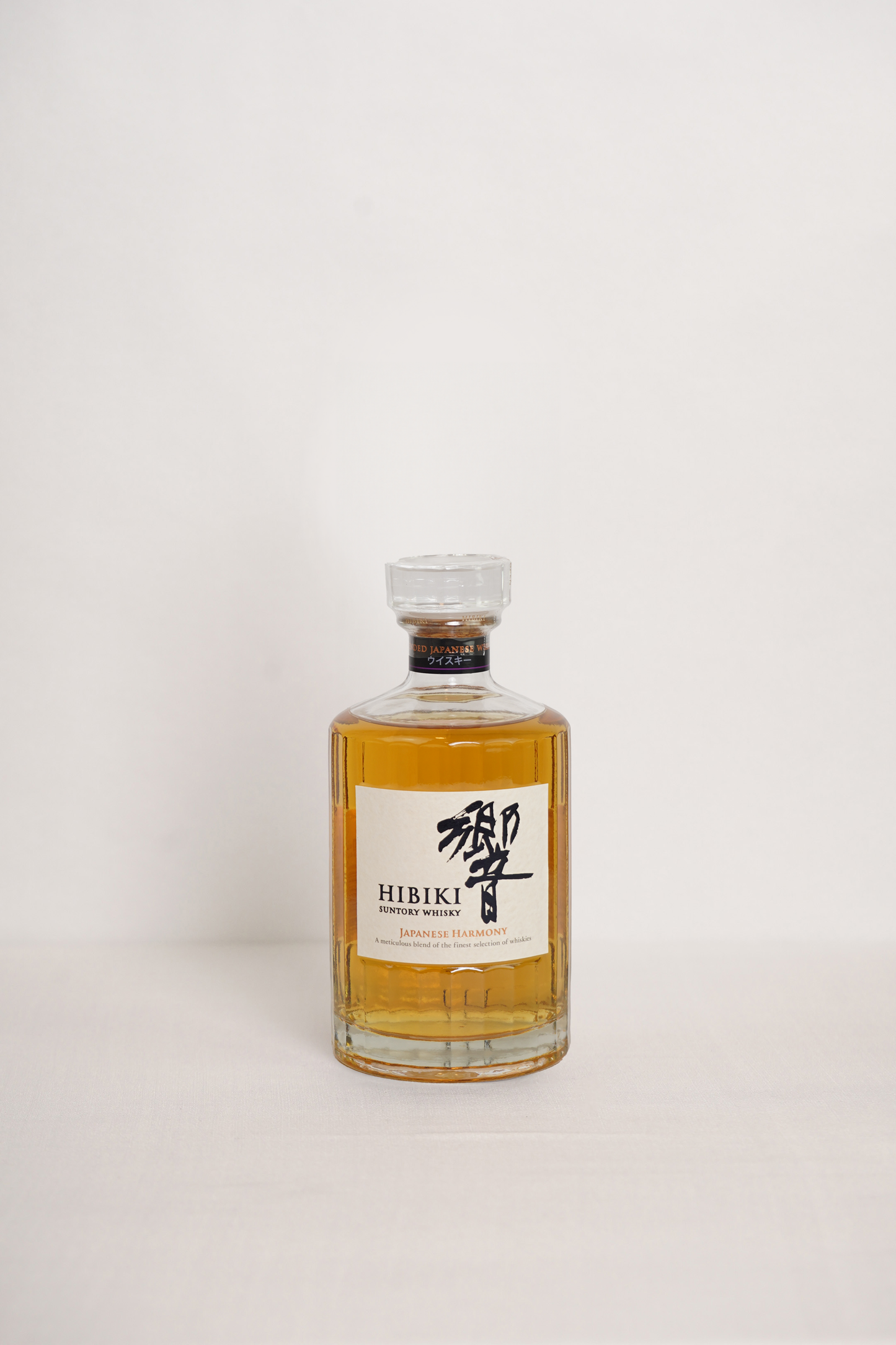 Hibiki Harmony Japanese Whiskey 0.7 l